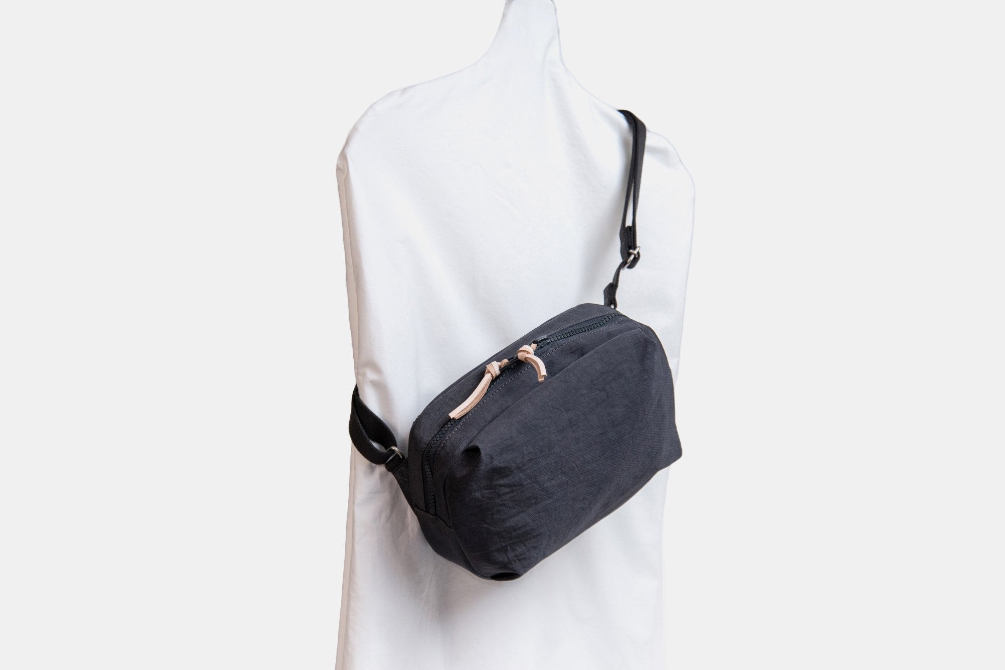 NIZYU KANO FUKUI SIWAナイロンボディバッグS