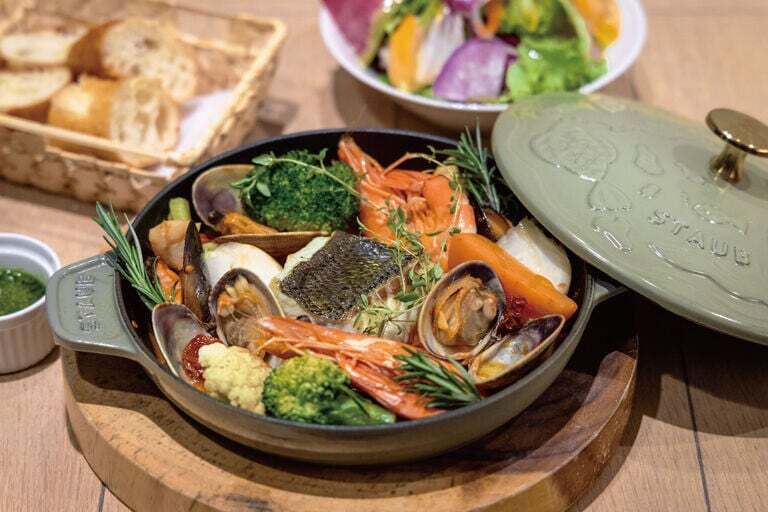 Staub×minä perhonen ホットプレートラウンド20cm